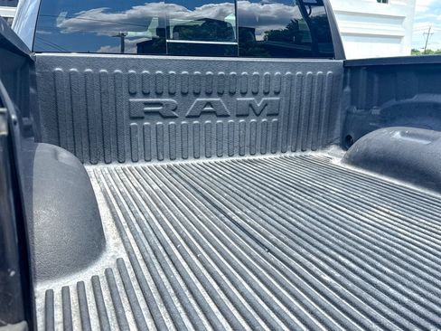 Used 2022 RAM 1500 Laramie AWD/4WD image 14