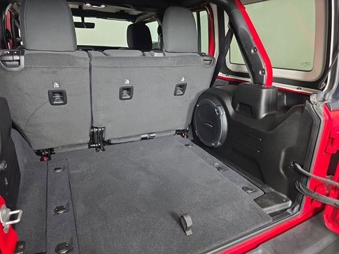 Used 2022 Jeep Wrangler Unlimited Sport image 37