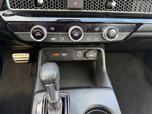 Used 2024 Honda Civic Sport image 28