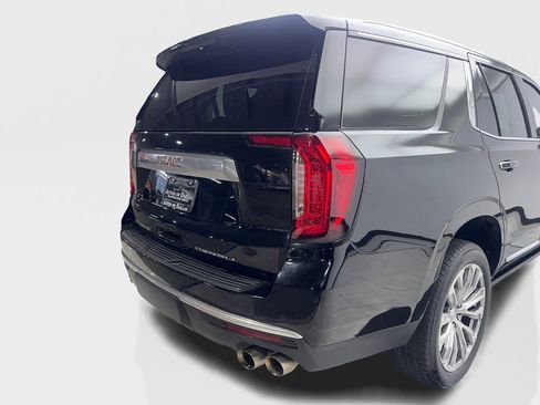 Used 2024 GMC Yukon Denali AWD/4WD image 18