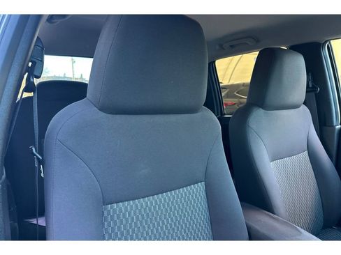 Used 2012 Chevrolet Colorado LT image 18