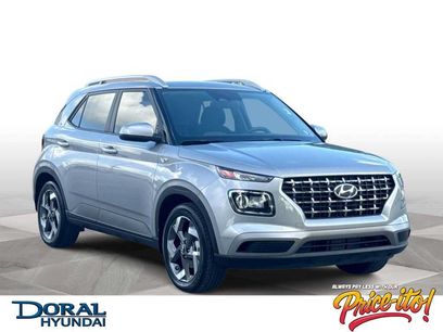 Used 2024 Hyundai Venue SEL