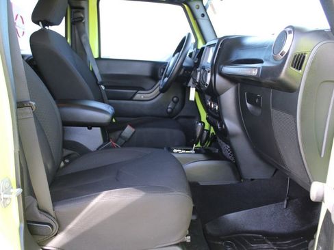 Used 2017 Jeep Wrangler Unlimited Sport w/ LED Lighting Group image 17