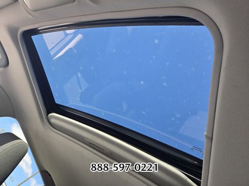 Used 2020 Toyota RAV4 XLE w/ Convenience Package image 11