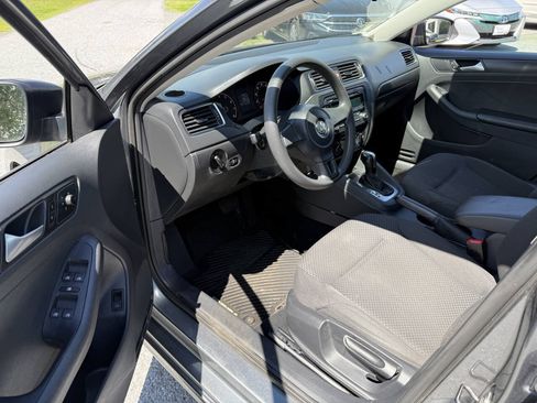 Used 2014 Volkswagen Jetta S FWD image 9