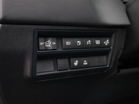 Used 2024 Toyota Tundra Platinum image 12