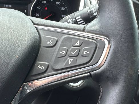 Used 2024 Chevrolet Equinox LT FWD image 26