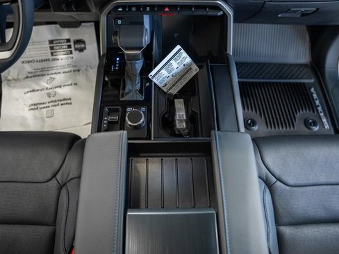 New 2026 Toyota Sequoia Platinum AWD/4WD image 30