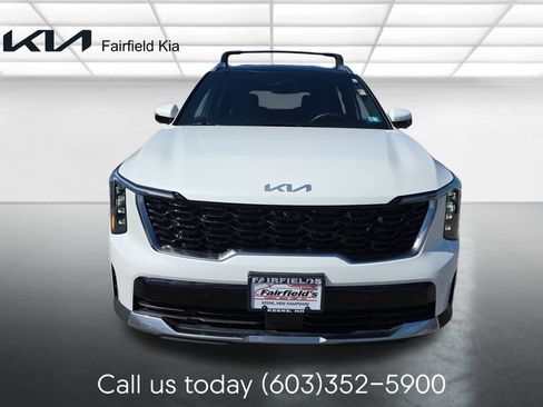 Certified 2025 Kia Sorento SX Prestige AWD/4WD image 8