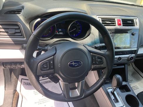 Used 2017 Subaru Outback 2.5i Premium AWD/4WD image 20