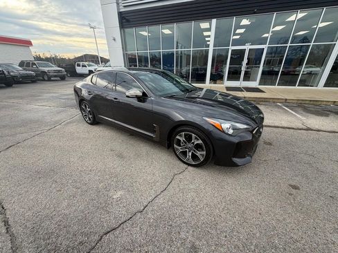 Used 2021 Kia Stinger GT-Line image 2