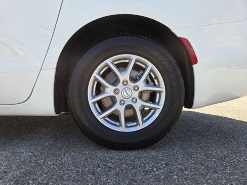 New 2026 Chrysler Pacifica Select FWD image 9