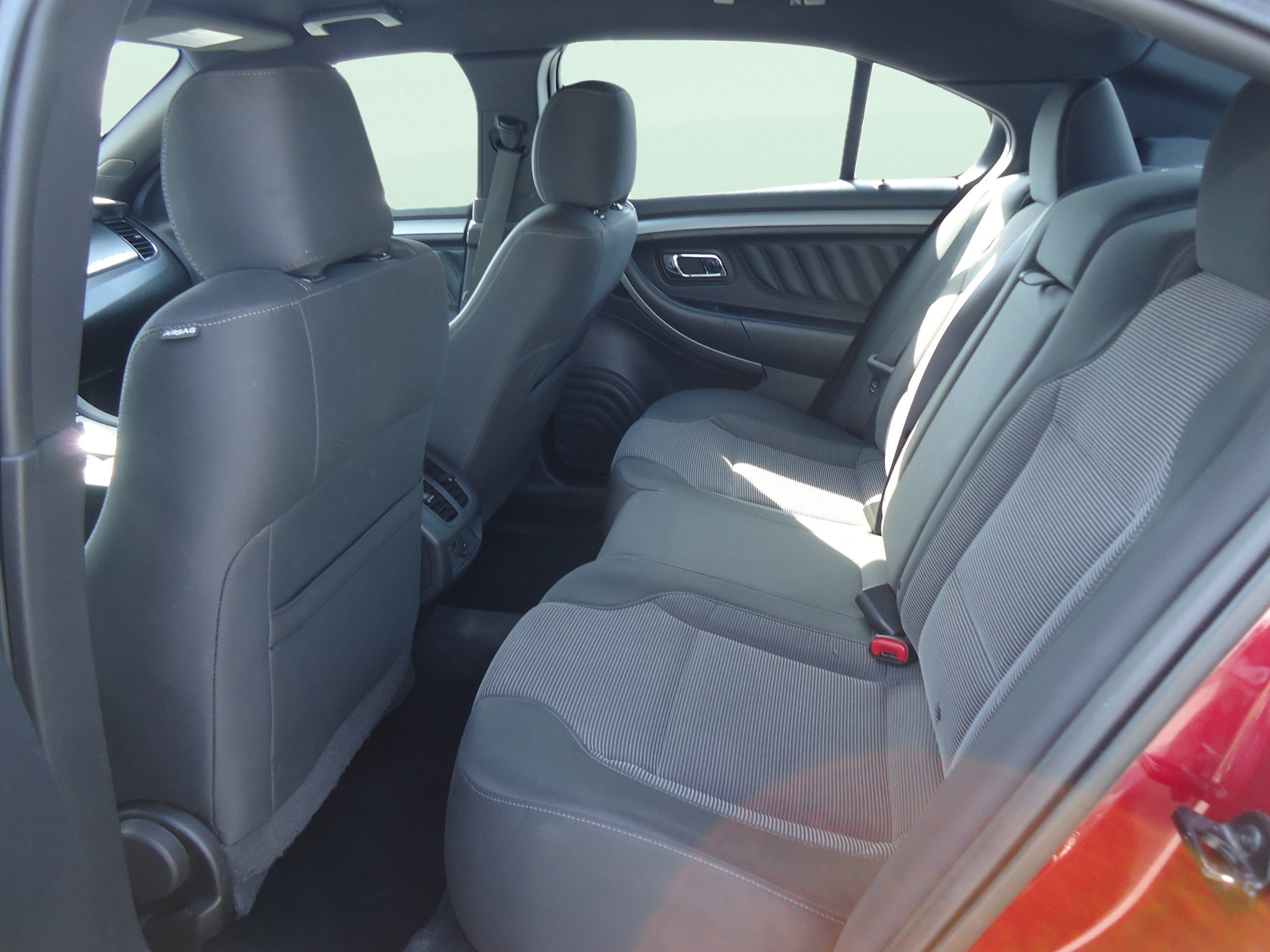 Used 2016 Ford Taurus SEL w/ Equipment Group 201A FWD image 26