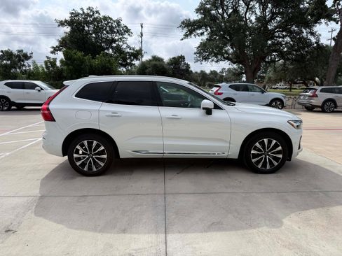 Used 2023 Volvo XC60 B5 Plus AWD/4WD image 7