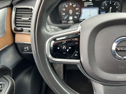 Used 2016 Volvo XC90 T6 Inscription w/ Vision Package AWD/4WD image 30