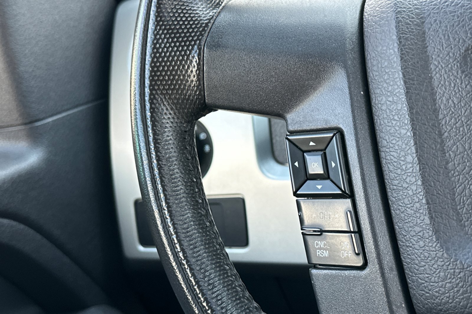 Used 2013 Ford F150 Raptor w/ Luxury Equipment Group AWD/4WD image 34
