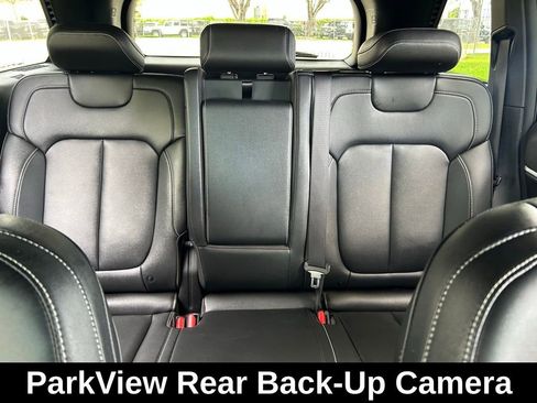 Certified 2024 Jeep Grand Cherokee Limited w/ Black Appearance Package image 15