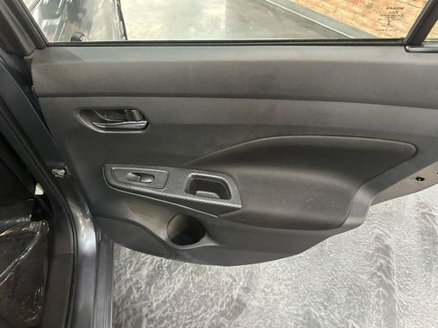 Used 2021 Nissan Versa SV FWD image 12