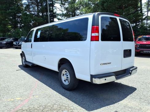 Certified 2023 Chevrolet Express 3500 LT w/ LT Preferred Equipment Group RWD image 36