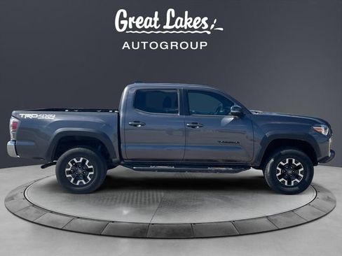 Used 2020 Toyota Tacoma TRD Off-Road AWD/4WD image 6