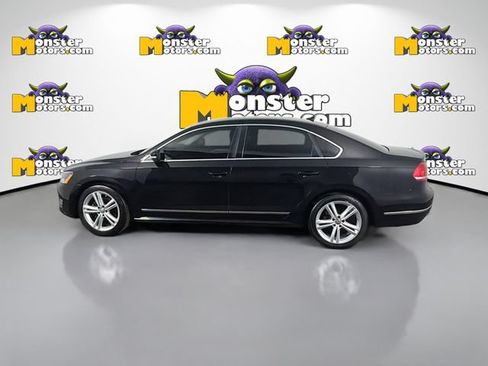 Used 2014 Volkswagen Passat TDI SE FWD image 8