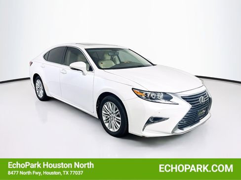 Used 2016 Lexus ES 350 w/ Premium Package w/Wood Trim FWD image 1