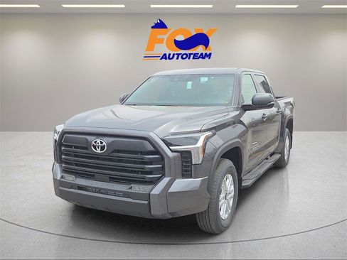 New 2026 Toyota Tundra SR5 image 3