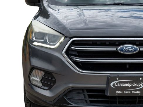 Used 2017 Ford Escape SE w/ Equipment Group 201A FWD image 49