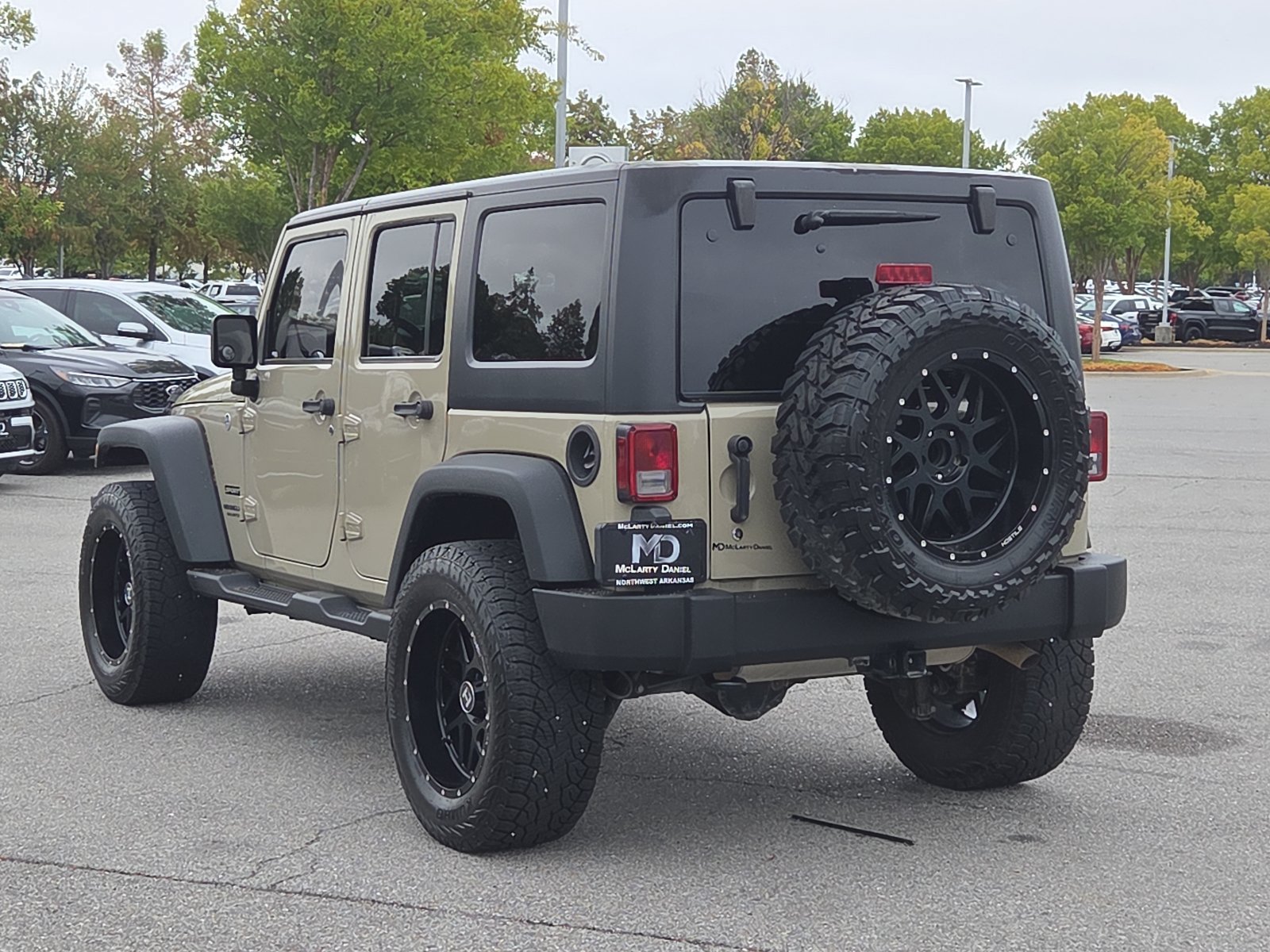 Used 2017 Jeep Wrangler Unlimited Sport w/ Quick Order Package 24S AWD/4WD image 4