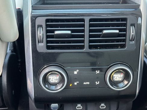 Used 2022 Land Rover Range Rover Sport HSE Silver Edition image 13