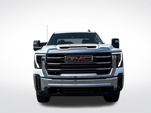 New 2026 GMC Sierra 2500 SLE AWD/4WD image 2