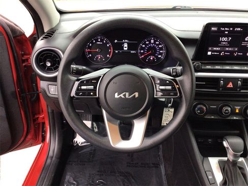 Used 2023 Kia Forte LXS image 17