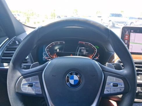 Used 2024 BMW X4 xDrive30i w/ Premium Package AWD/4WD image 8