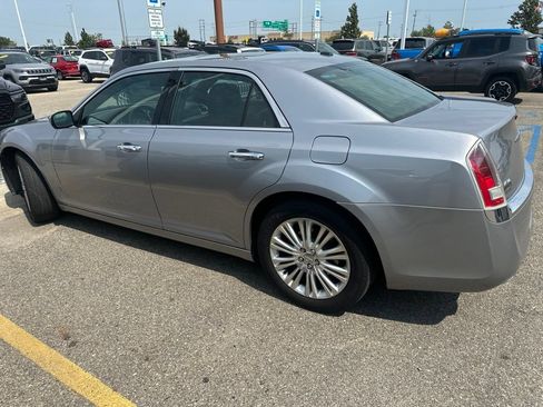 Used 2013 Chrysler 300 C AWD/4WD image 6