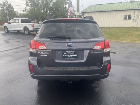 Used 2012 Subaru Outback 2.5i Limited image 6