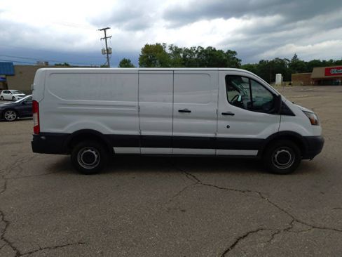 Used 2018 Ford Transit 250 148 Low Roof RWD image 3