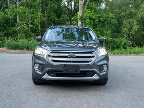 Used 2018 Ford Escape SE FWD image 8