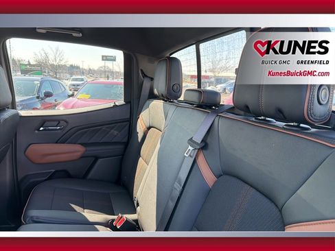 New 2026 GMC Canyon AT4 AWD/4WD image 33