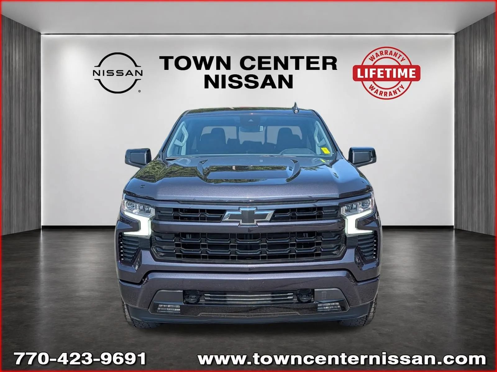 Used 2024 Chevrolet Silverado 1500 RST AWD/4WD image 2