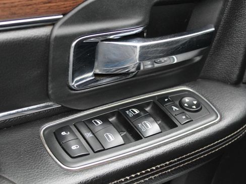 Used 2018 RAM 2500 Laramie w/ Snow Chief Group image 32