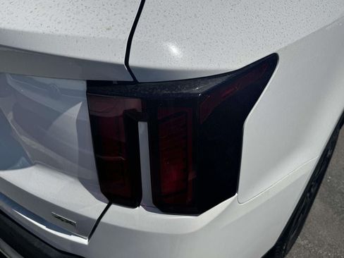 Certified 2024 Kia Sorento S AWD/4WD image 9