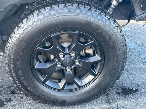 Used 2020 Jeep Wrangler Unlimited Willys image 11