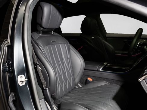Used 2024 Mercedes-Benz S 63 AMG S image 42