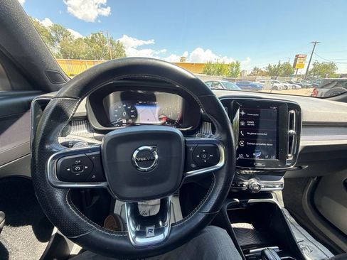 Used 2019 Volvo XC40 T5 R-Design AWD/4WD image 25
