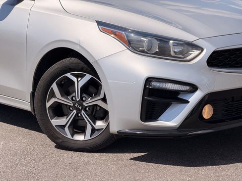 Used 2019 Kia Forte LXS FWD image 3