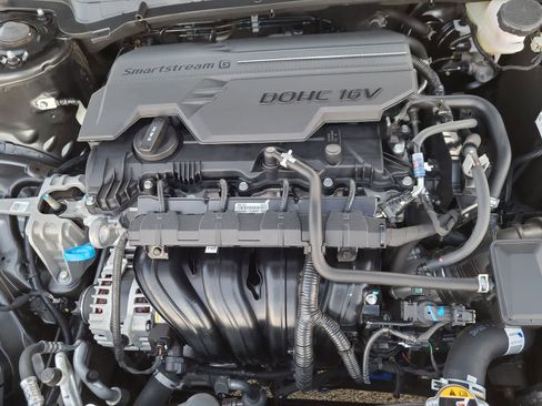 Used 2025 Kia K4 LXS image 17