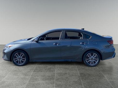 Used 2024 Kia Forte GT-Line w/ GT-Line Premium Package FWD image 2