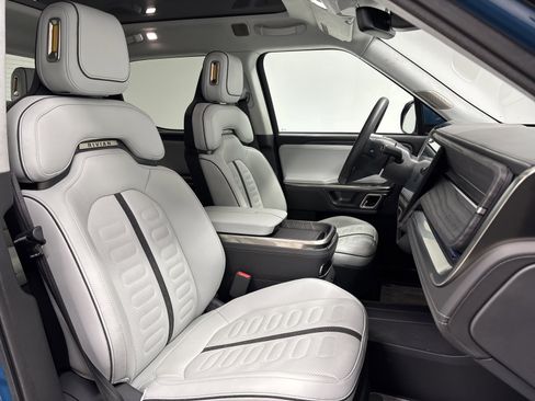 Used 2023 Rivian R1T Adventure image 23