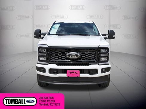 Used 2026 Ford F250 XLT w/ XLT Premium Package AWD/4WD image 2