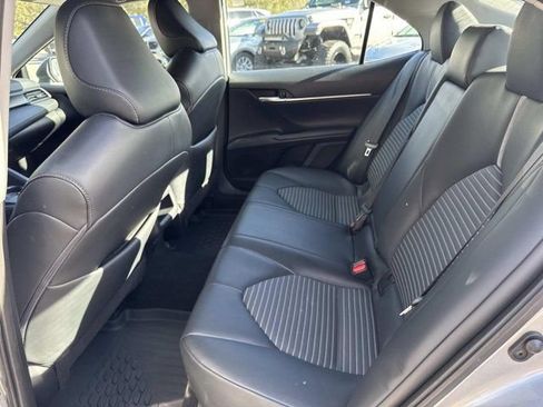 Used 2024 Toyota Camry SE image 14